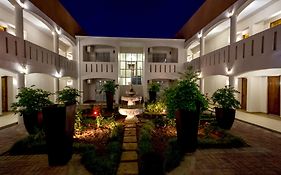 Desert Palace Hotel